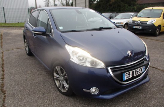 PEUGEOT 208 1.6 HDI 5P