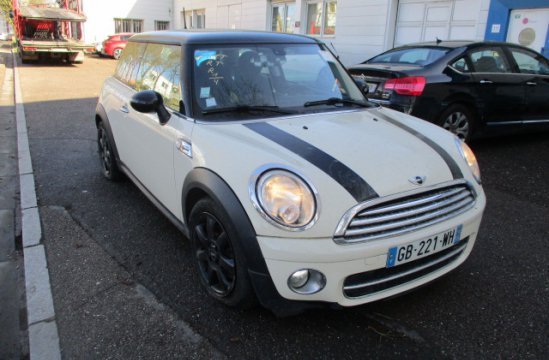 MINI COOPER 1.6 D 3P