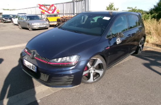VOLKSWAGEN GOLF GTI 2.0 TSI BA 5P