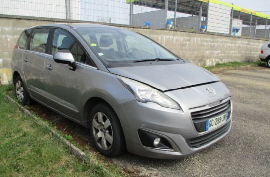 PEUGEOT 5008 HYBRID 2.0 HDI 5P
