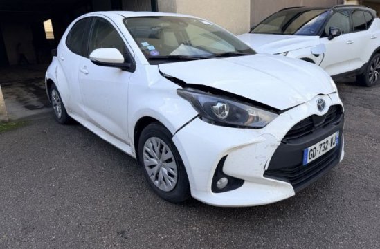 TOYOTA YARIS 1.5 EH BA 5P