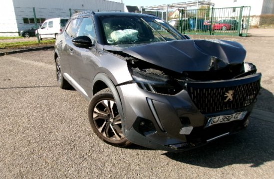 PEUGEOT 2008 1.2 I 5P