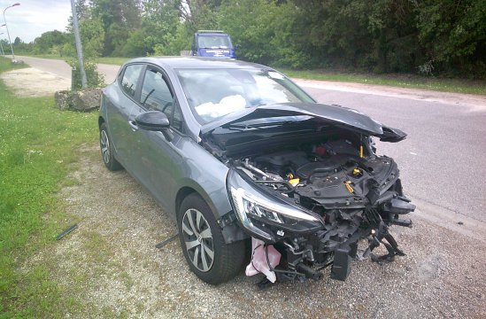 RENAULT CLIO 1.6 EH BA 5P