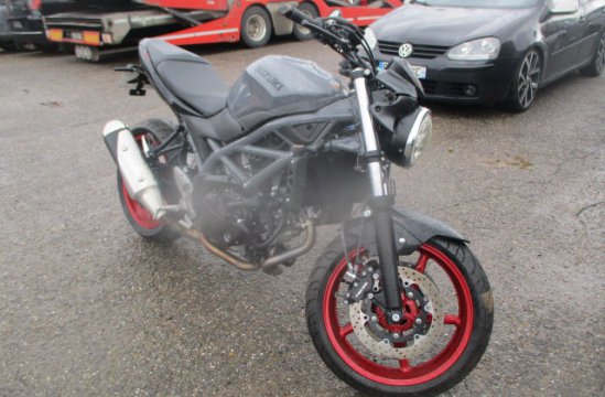 SUZUKI SV650