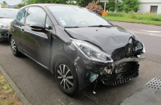 PEUGEOT 208 1.2 I 3P