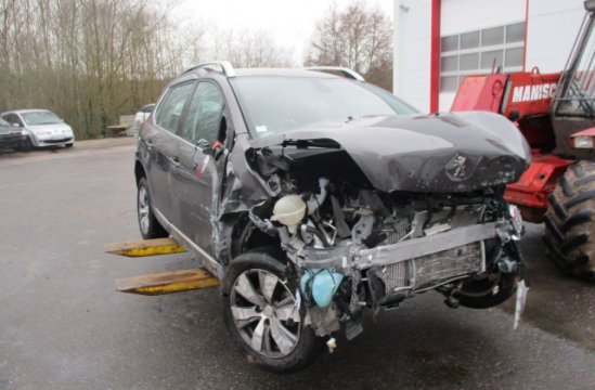 PEUGEOT 2008 1.2 I BA 5P