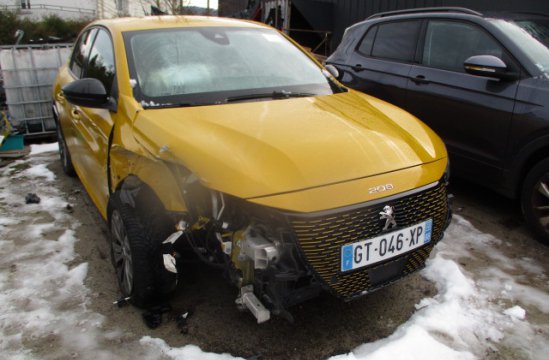 PEUGEOT E-208 ELEC136 BA 5P