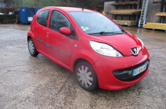 PEUGEOT 107 1.0 I 5P