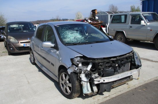 RENAULT CLIO 1.6 I 5P